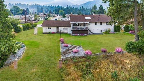 1731 Barrett Drive, Fruitvale, BC - Outdoor