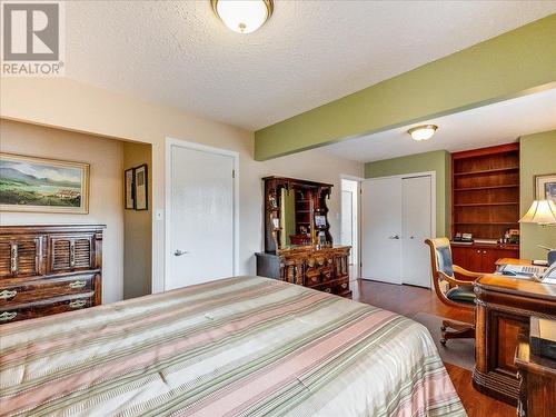 1731 Barrett  Drive, Fruitvale, BC - Indoor Photo Showing Bedroom