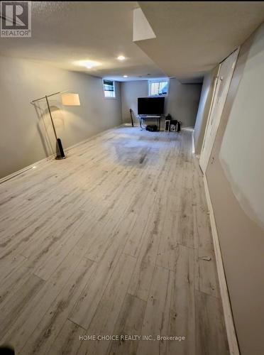 14 Snowy Owl Crescent, Barrie (Little Lake), ON - Indoor