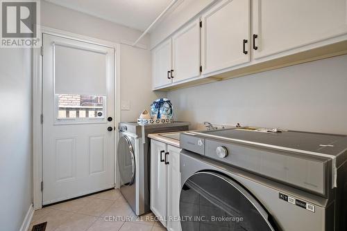 1071 Rockcliffe Court, Oakville (Glen Abbey), ON - Indoor Photo Showing Laundry Room