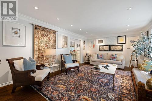 1071 Rockcliffe Court, Oakville (Glen Abbey), ON - Indoor Photo Showing Living Room