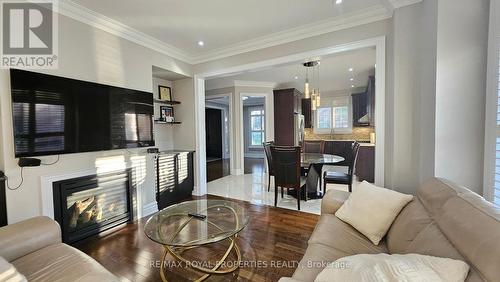 Main - 46 Danfield Court, Brampton (Credit Valley), ON - Indoor Photo Showing Living Room