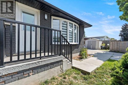 54 Coral Drive, Hamilton (Lawfield), ON - Outdoor