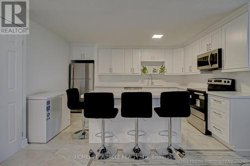 1404 - 100 Wingarden Court, Toronto (Malvern), ON - Indoor Photo Showing Kitchen