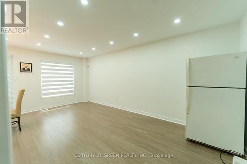 5 - 100 Brickyard Way, Brampton (Brampton North), ON - Indoor Photo Showing Other Room