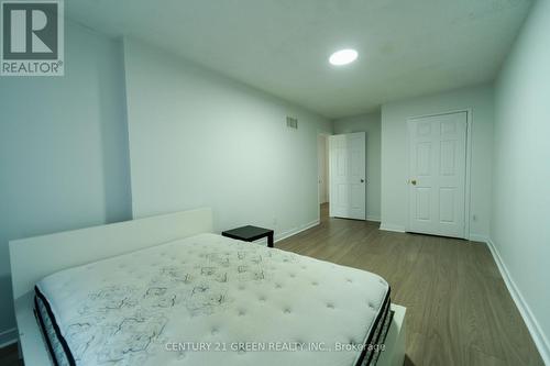 5 - 100 Brickyard Way, Brampton (Brampton North), ON - Indoor Photo Showing Bedroom