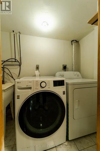 5 - 100 Brickyard Way, Brampton (Brampton North), ON - Indoor Photo Showing Laundry Room