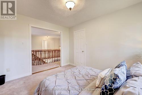 2556 Hammond Road, Mississauga, ON - Indoor Photo Showing Bedroom