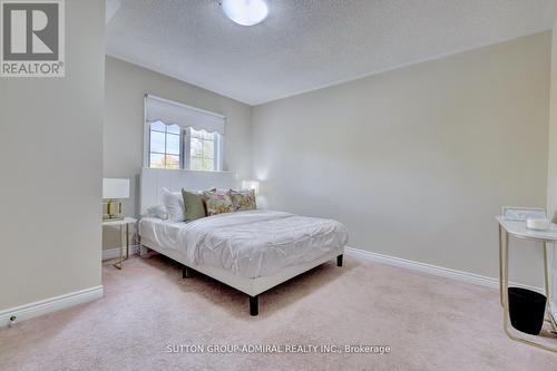 2556 Hammond Road, Mississauga, ON - Indoor Photo Showing Bedroom