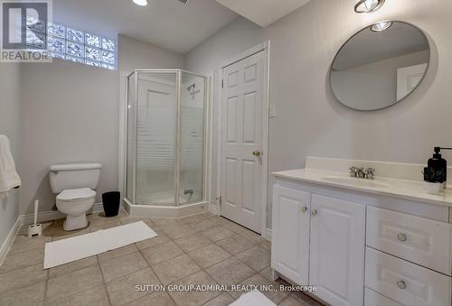 2556 Hammond Road, Mississauga, ON - Indoor Photo Showing Bathroom