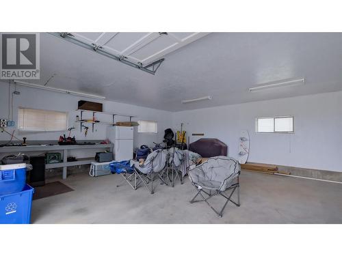 5711 White Street, Summerland, BC - Indoor Photo Showing Garage