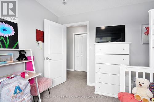 1 Russet Lane, St. Thomas, ON - Indoor Photo Showing Bedroom