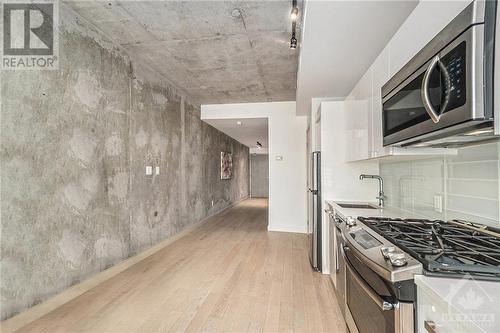 224 Lyon Street Unit#1314, Ottawa, ON - Indoor Photo Showing Kitchen With Upgraded Kitchen