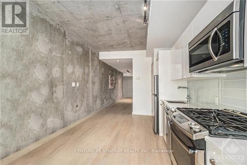 1314 - 224 Lyon Street, Ottawa, ON - Indoor Photo Showing Kitchen With Upgraded Kitchen