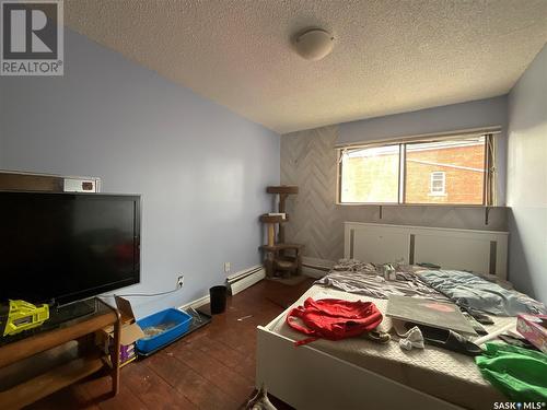 2221 Robinson Street, Regina, SK - Indoor