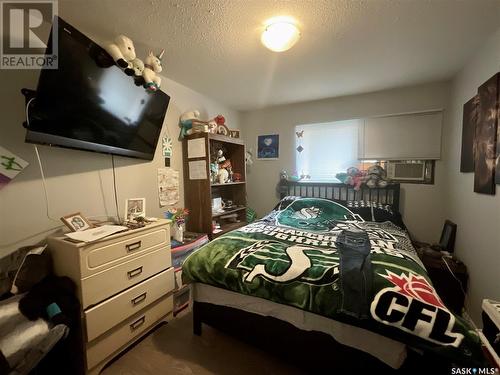 2221 Robinson Street, Regina, SK - Indoor Photo Showing Bedroom