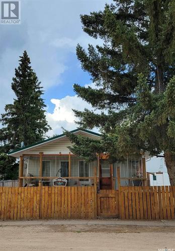 505 2Nd Avenue N, Loon Lake, SK - Outdoor