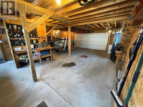 505 2Nd Avenue N, Loon Lake, SK - Indoor Photo Showing Garage