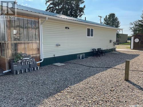 505 2Nd Avenue N, Loon Lake, SK - Outdoor