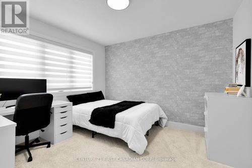 1335 Twilite Boulevard, London, ON - Indoor Photo Showing Bedroom