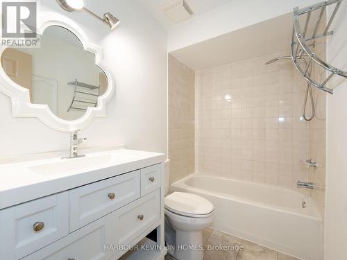 24 - 1995 Pinegrove Avenue, Pickering (Highbush), ON - Indoor Photo Showing Bathroom