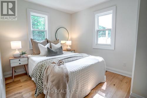 26010 Mccowan Road, Georgina (Sutton & Jackson'S Point), ON - Indoor Photo Showing Bedroom