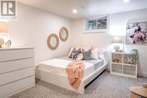 26010 Mccowan Road, Georgina (Sutton & Jackson'S Point), ON - Indoor Photo Showing Bedroom