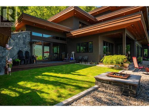 59 Johnstone  Road, Nelson, BC - Outdoor With Deck Patio Veranda