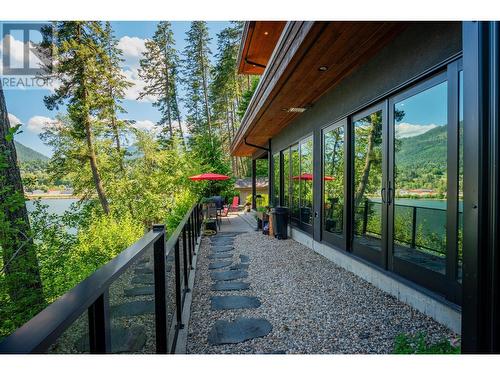 59 Johnstone  Road, Nelson, BC - Outdoor