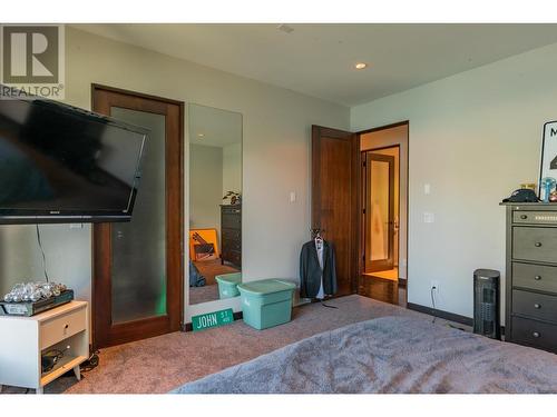 59 Johnstone  Road, Nelson, BC - Indoor Photo Showing Other Room