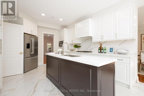 3862 O'Neil Gate, Mississauga (Erin Mills), ON - Indoor Photo Showing Kitchen