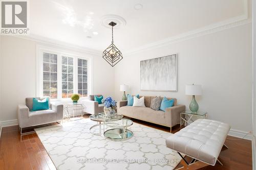 3862 O'Neil Gate, Mississauga (Erin Mills), ON - Indoor Photo Showing Living Room