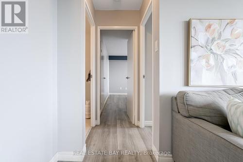 612 - 3077 Weston Road N, Toronto (Humberlea-Pelmo Park), ON - Indoor Photo Showing Bedroom