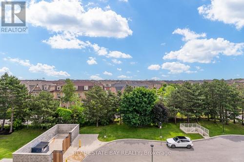 612 - 3077 Weston Road N, Toronto (Humberlea-Pelmo Park), ON - Outdoor With View