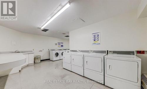 612 - 3077 Weston Road N, Toronto (Humberlea-Pelmo Park), ON - Indoor Photo Showing Laundry Room