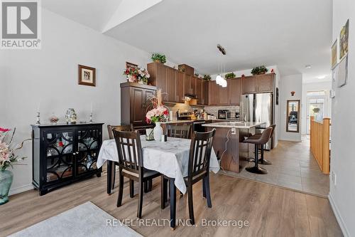 23 Cosmopolitan Common, St. Catharines, ON - Indoor Photo Showing Dining Room