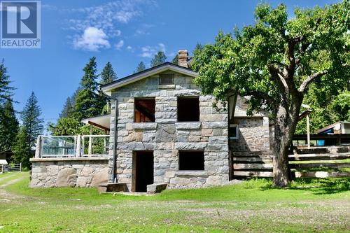 6302 Marsden  Road, Nelson, BC - Outdoor