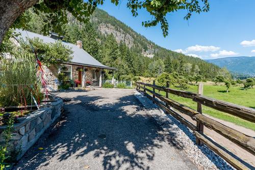 6302 Marsden Road, Nelson, BC - Outdoor With View