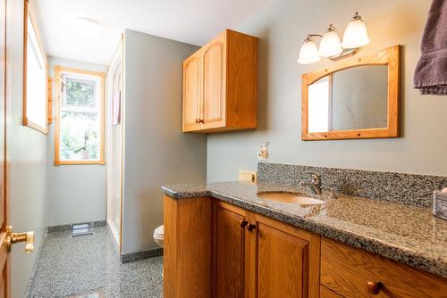 6302 Marsden Road, Nelson, BC - Indoor