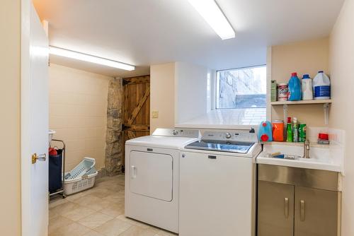 6302 Marsden Road, Nelson, BC - Indoor Photo Showing Laundry Room