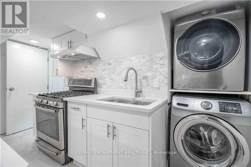 27 East 26Th Street, Hamilton (Eastmount), ON - Indoor Photo Showing Laundry Room