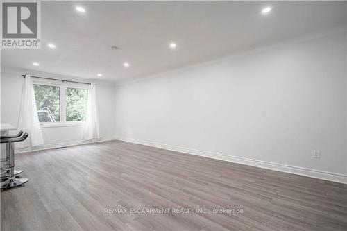 27 East 26Th Street, Hamilton (Eastmount), ON - Indoor Photo Showing Other Room