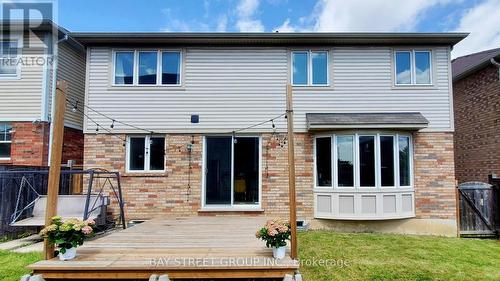 76 Roelfson Drive, Hamilton (Meadowlands), ON - Outdoor