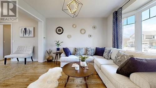 76 Roelfson Drive, Hamilton (Meadowlands), ON - Indoor Photo Showing Living Room