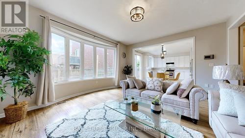 76 Roelfson Drive, Hamilton (Meadowlands), ON - Indoor Photo Showing Living Room