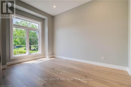 45A Lakeshore Road, St. Catharines, ON - Indoor Photo Showing Other Room