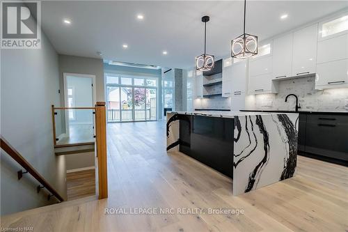 45A Lakeshore Road, St. Catharines, ON - Indoor Photo Showing Kitchen With Upgraded Kitchen