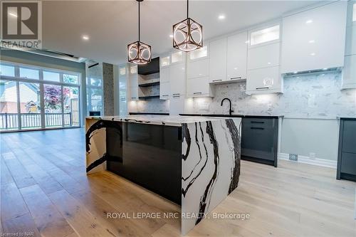 45A Lakeshore Road, St. Catharines, ON - Indoor Photo Showing Kitchen With Upgraded Kitchen