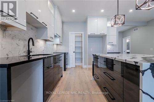 45A Lakeshore Road, St. Catharines, ON - Indoor Photo Showing Kitchen With Upgraded Kitchen