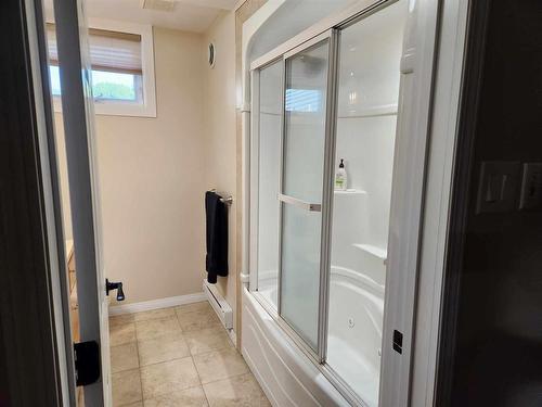 920 Burrows Road, Mccreary, MB - Indoor Photo Showing Bathroom